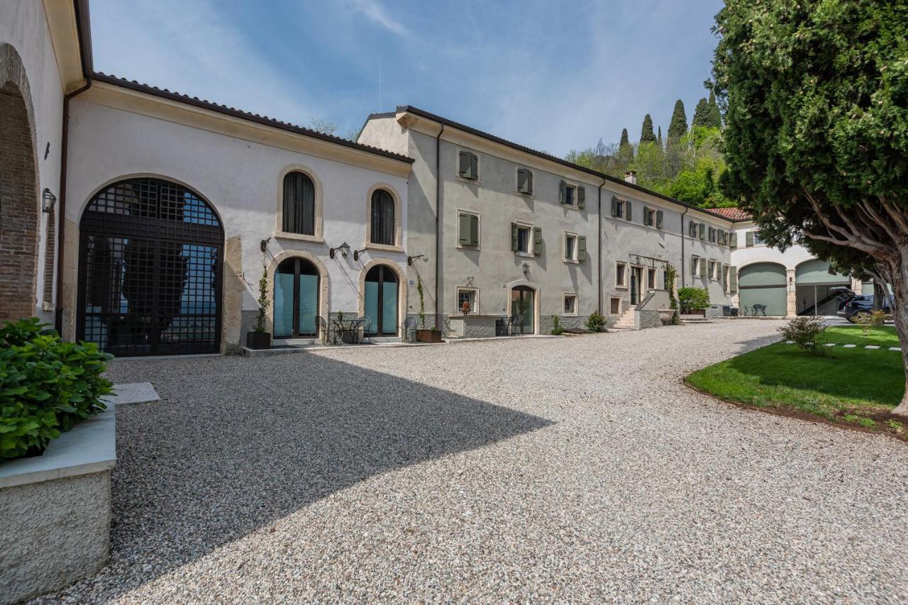Relais Le Coste Hotell Lavagno Eksteriør bilde